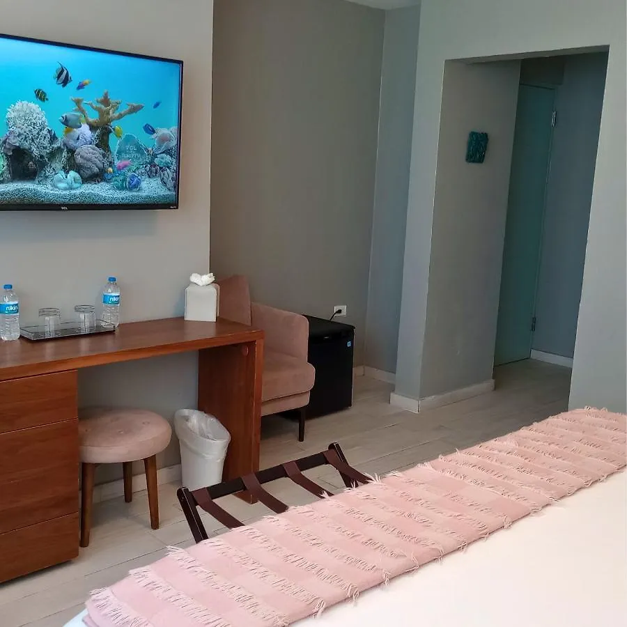 Tropica Beach Hotel (Adults Only) San Juan 3*,